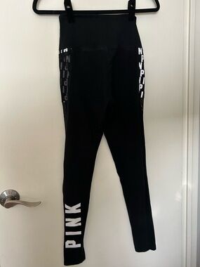 PINK Victoria’s Secret Black Leggings High Rise Logo Mesh Pocket Size S